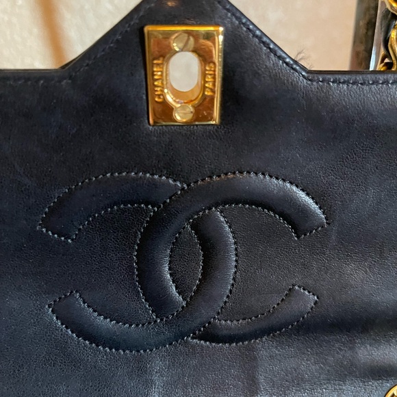 Chanel Vintage Diamond
Tip Single Chain Classic Flap - Picture 6 of 15